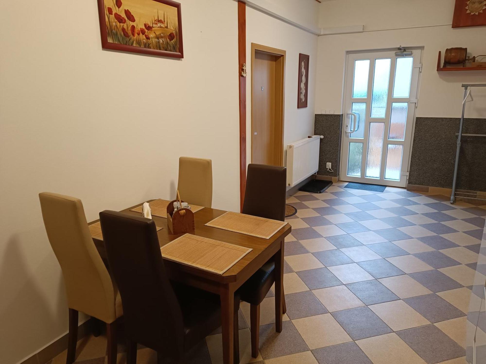 德辛U Bocmana S Vyhledem Na Zamek A Labe公寓 外观 照片