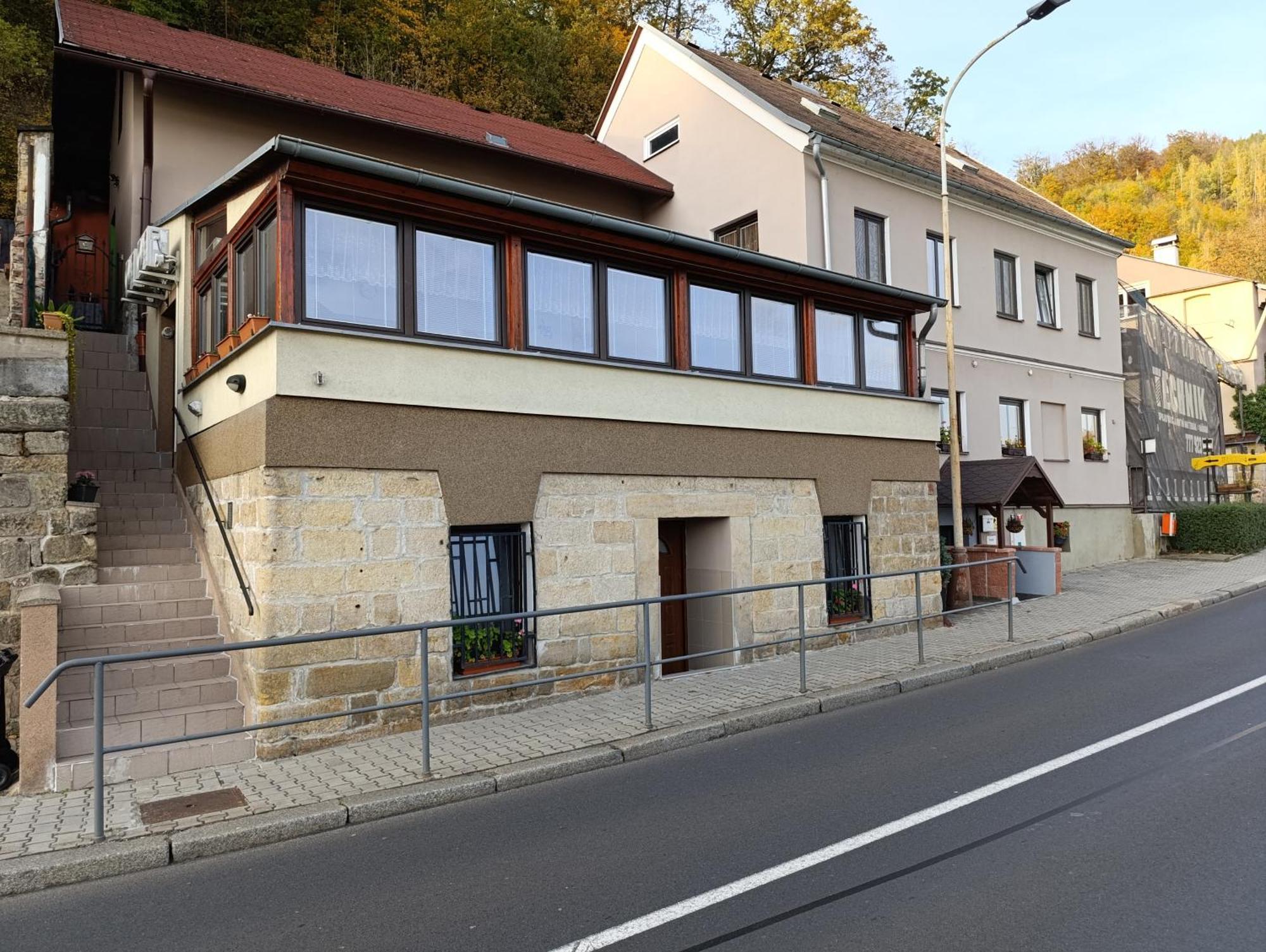 德辛U Bocmana S Vyhledem Na Zamek A Labe公寓 外观 照片